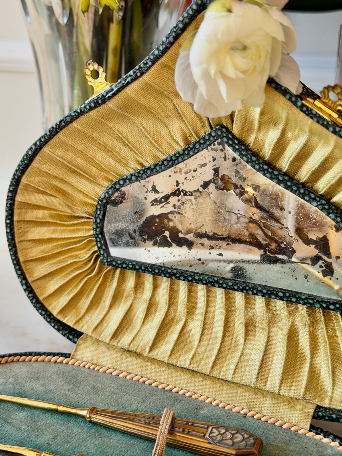 Shagreen Embroidery Étui with Gilt Tools & Mercury Mirror