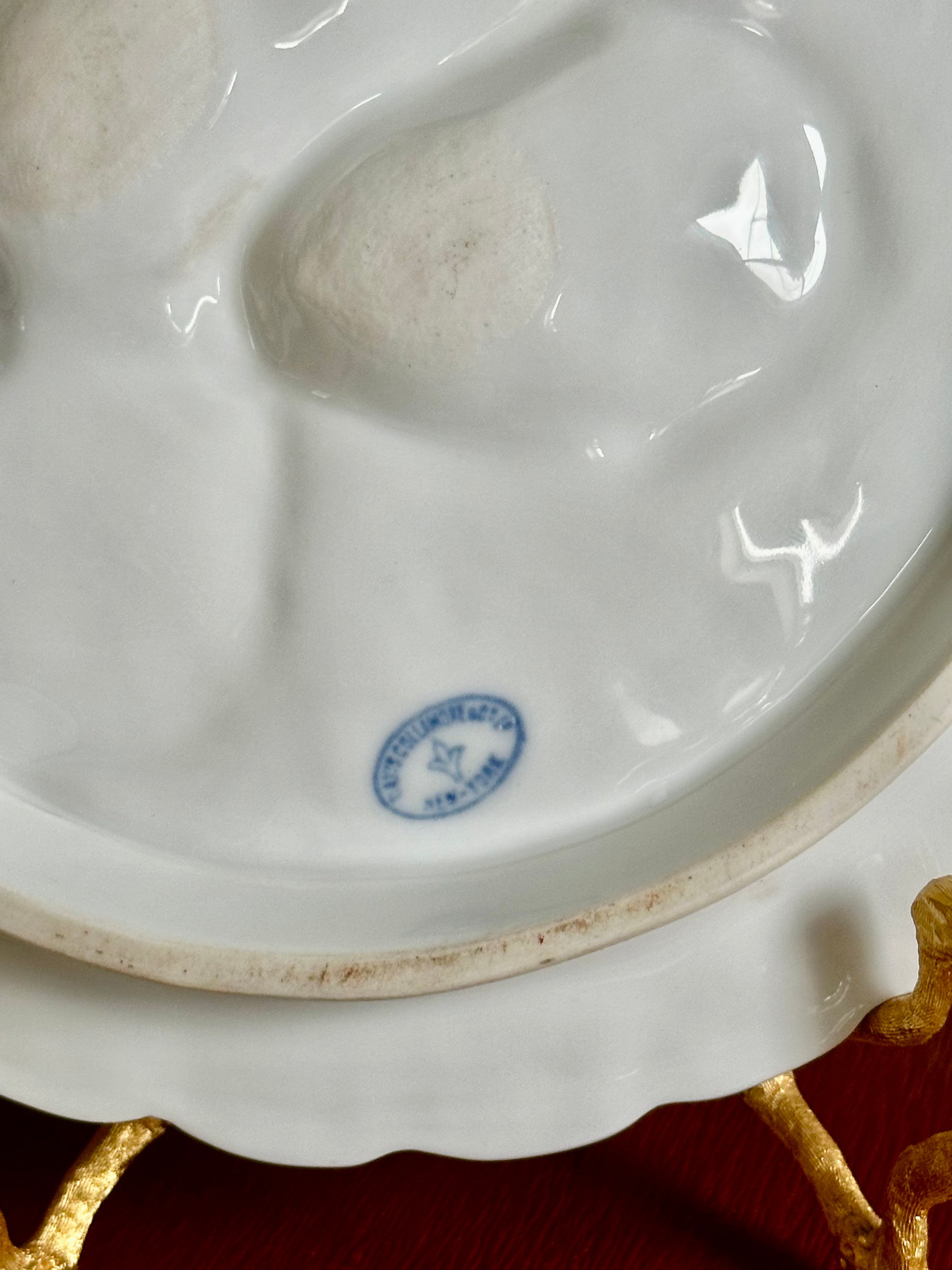 Davis Collamore Antique Oyster Plate