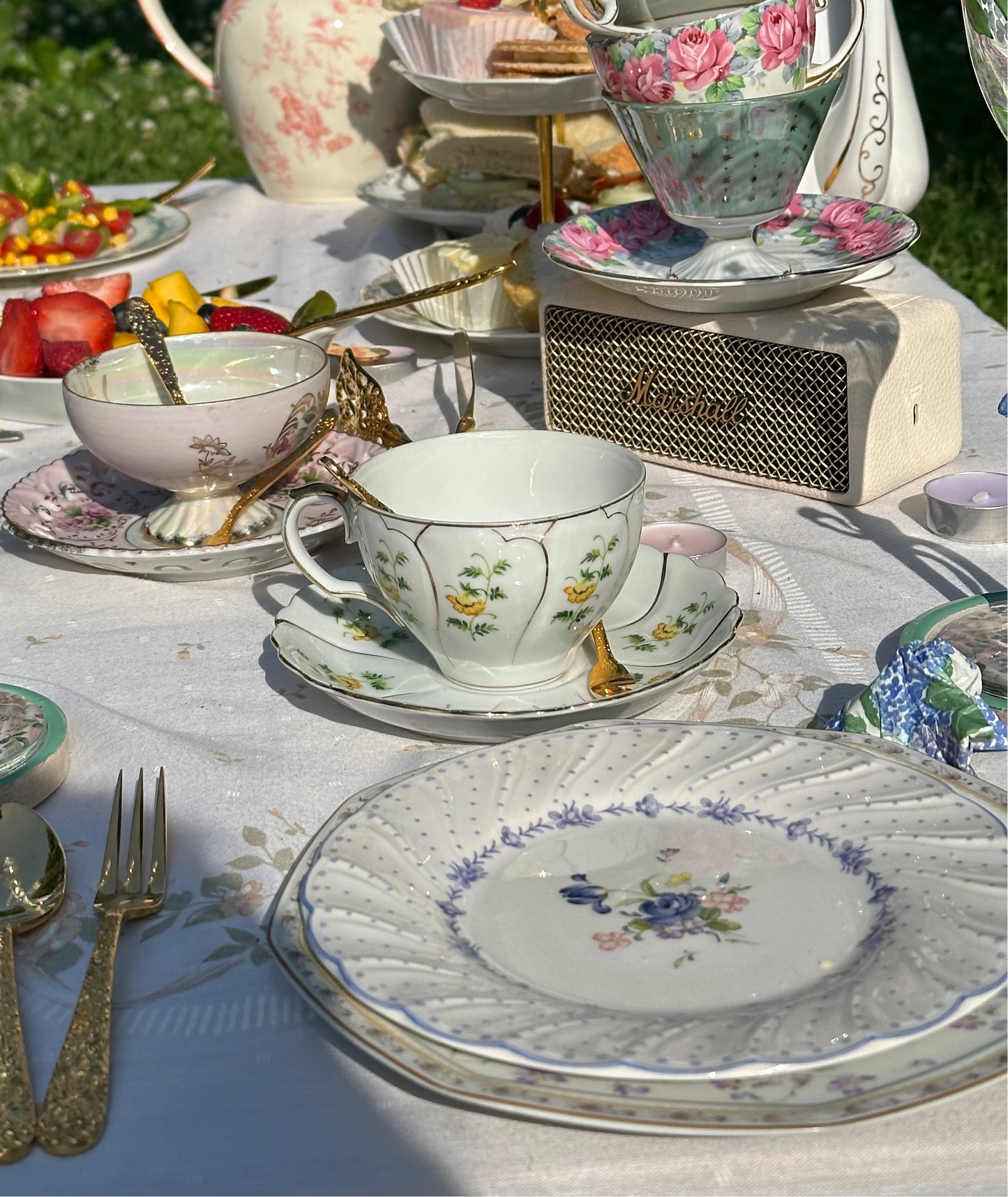 Peony Delight Salad Plates