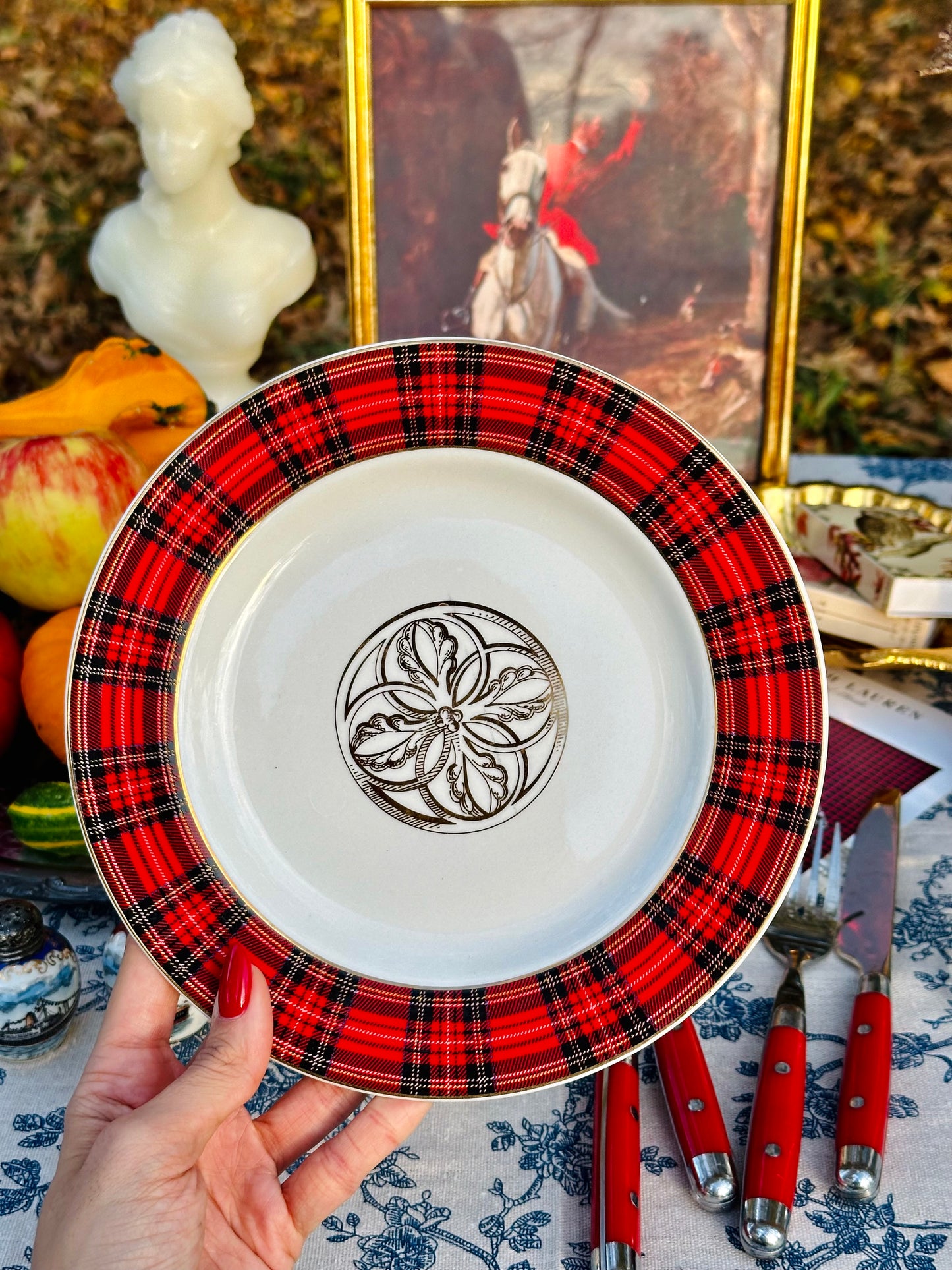 Colonial Charm Dessert Plates