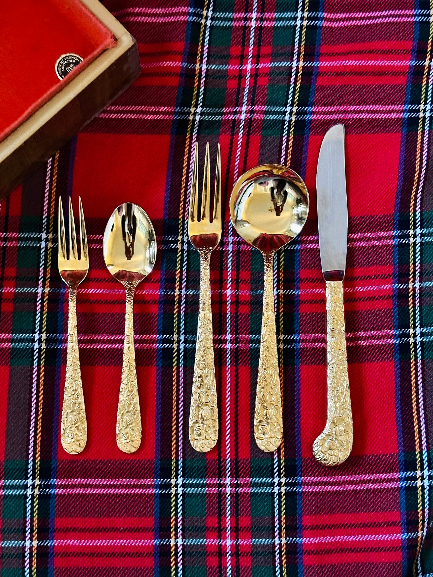 Golden Range Cutlery Set (10 pcs)