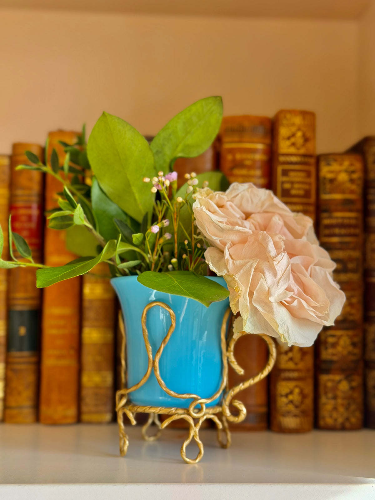 Turquoise Opaline Cup in Gilt Bronze Rope Stand