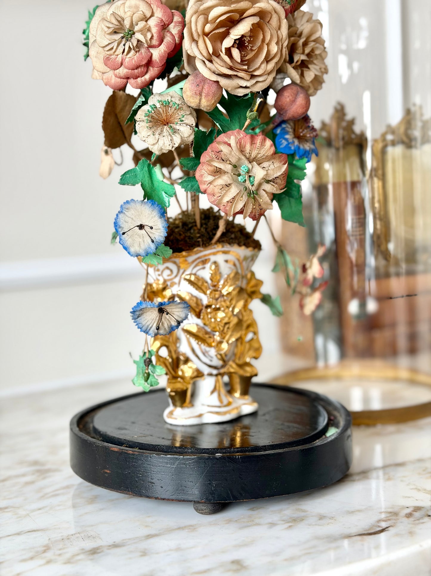 Floral globe de mariée