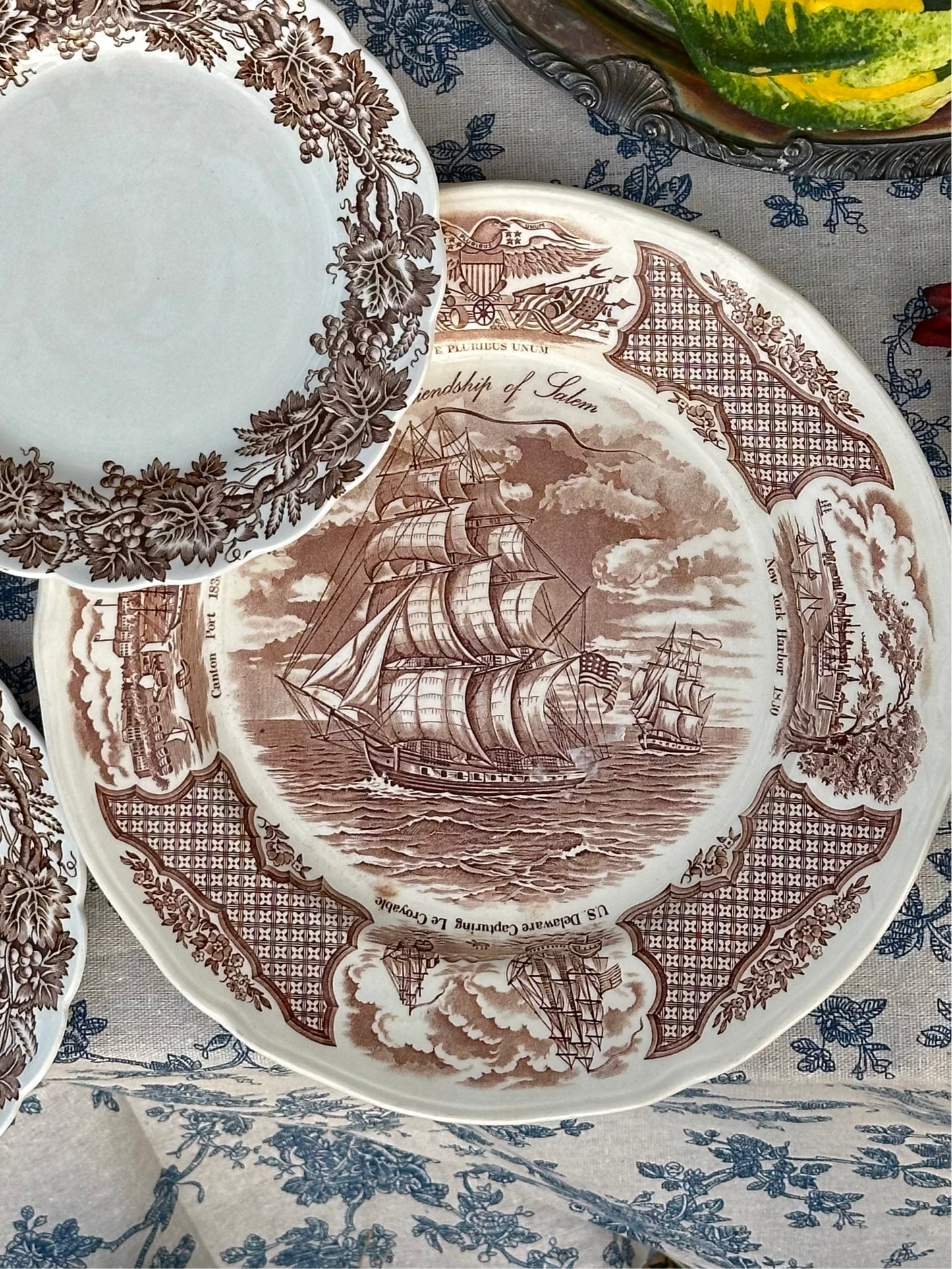 Americana Voyage Dinner Plates